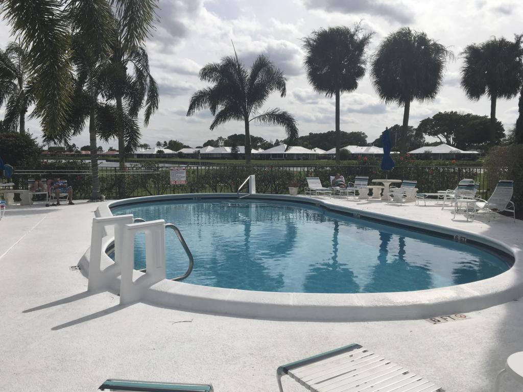 157 Atlantis Blvd, Atlantis, FL 33462
