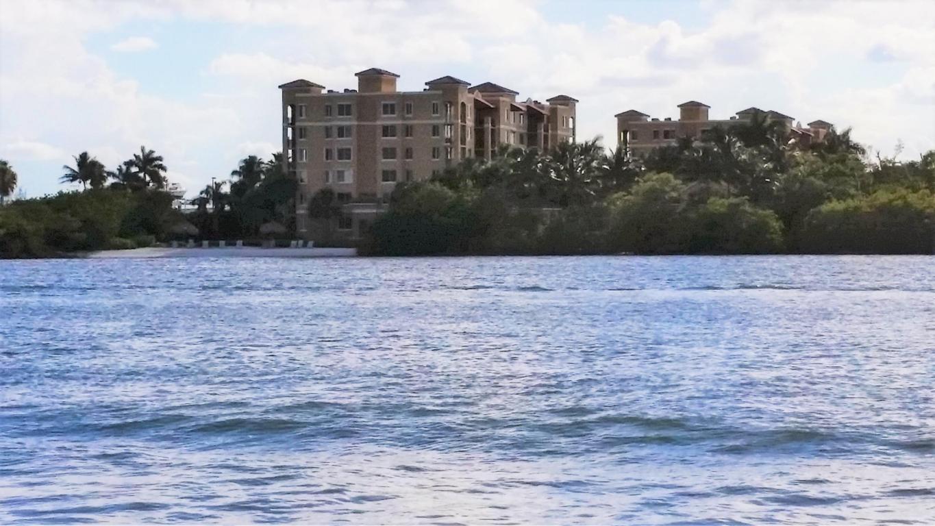1000 Scotia Drive, Hypoluxo, FL 33462