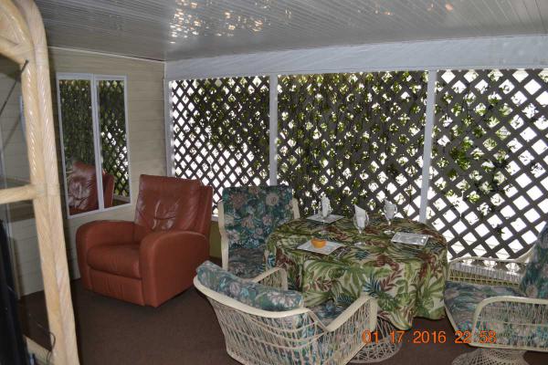 Palm Breezes Club Mobile Home Park6079 Seashore DrLantana, FL 33462