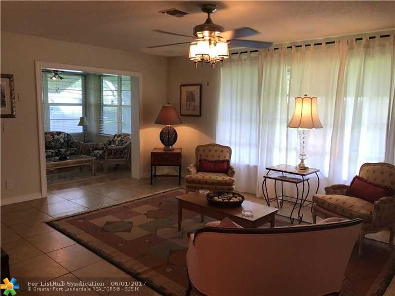 7351 E Oakridge Cir A, Lantana, FL 33462