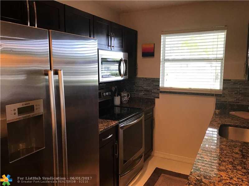 7351 E Oakridge Cir A, Lantana, FL 33462
