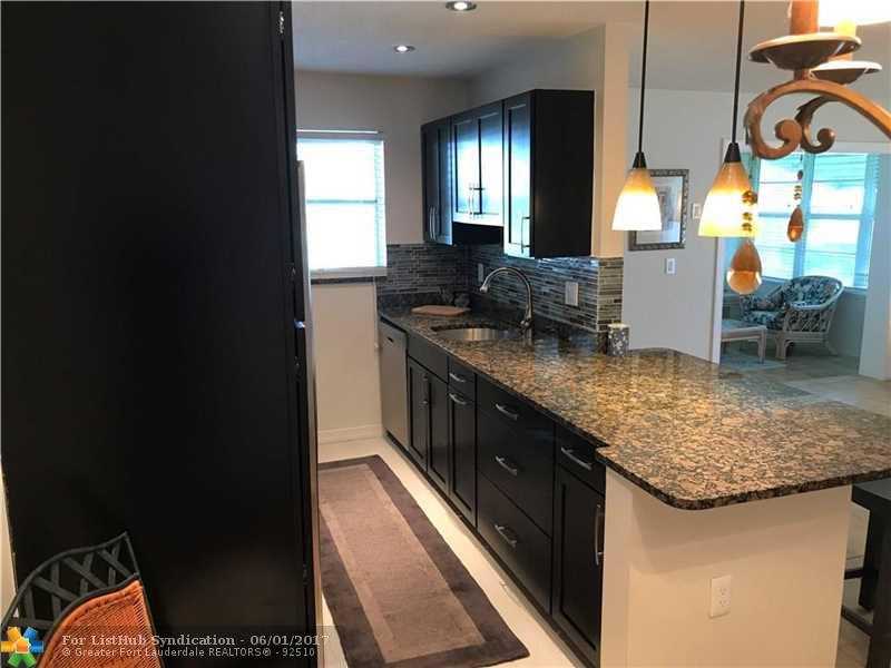 7351 E Oakridge Cir A, Lantana, FL 33462