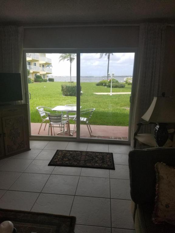311 E Ocean Avenue, Lantana, FL 33462