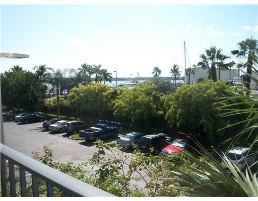1000 Scotia Drive, Hypoluxo, FL 33462