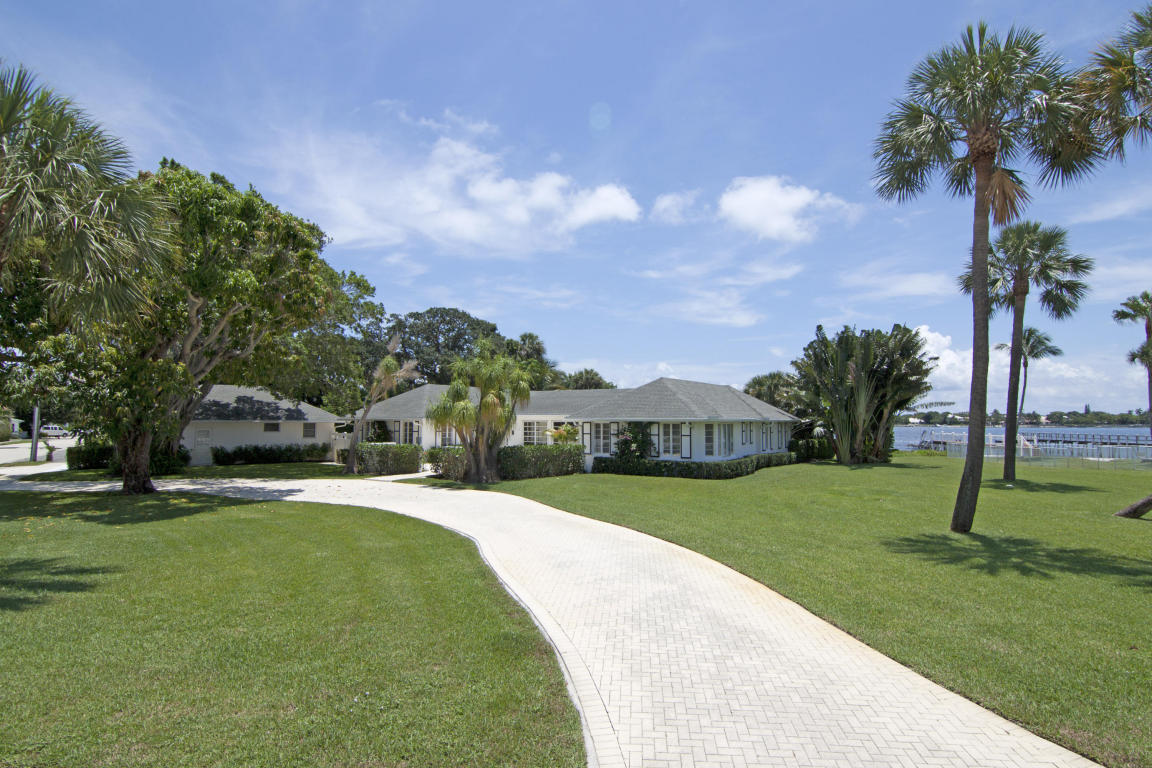 210 S Lake Drive, Lantana, FL 33462