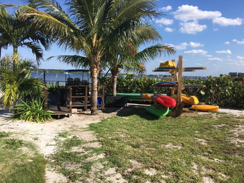 66 Relaxed Circle, Hypoluxo, FL 33462