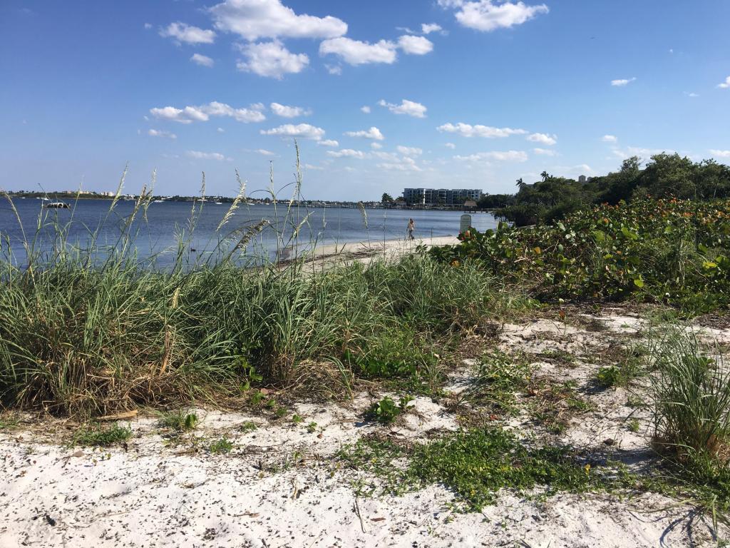 66 Relaxed Circle, Hypoluxo, FL 33462