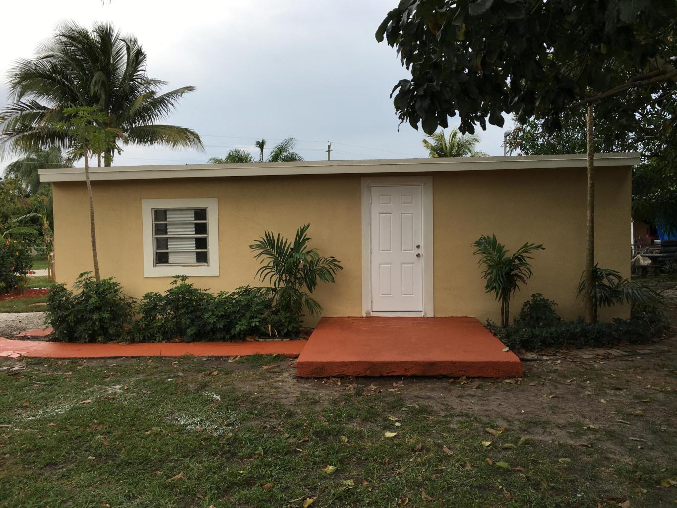490 Plum Tree Drive, Lantana, FL 33462