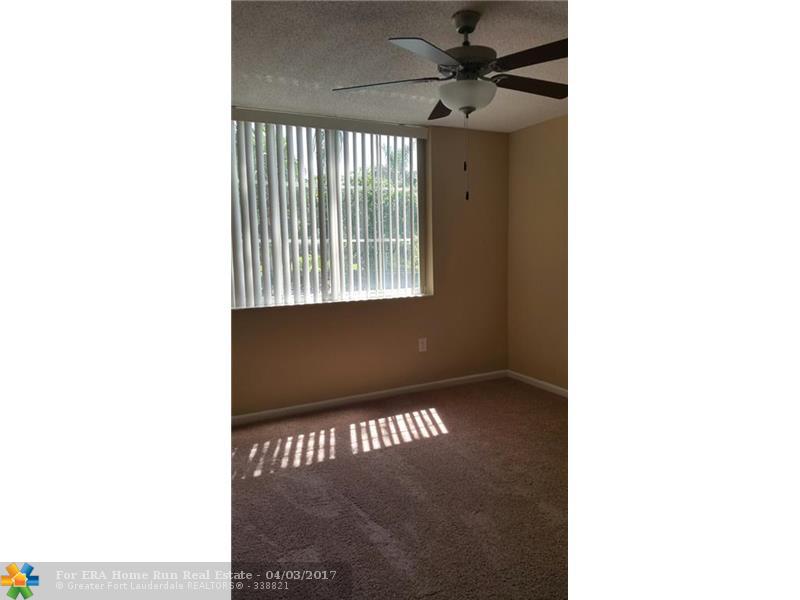 Lake Worth, FL 33463