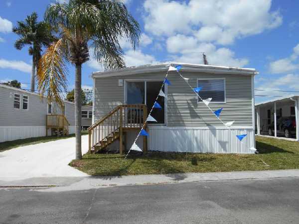 Lago Palma26 Susan CircleLake Worth, FL 33463
