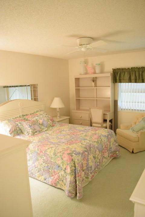 5971 La Pinata Boulevard, Greenacres, FL 33463
