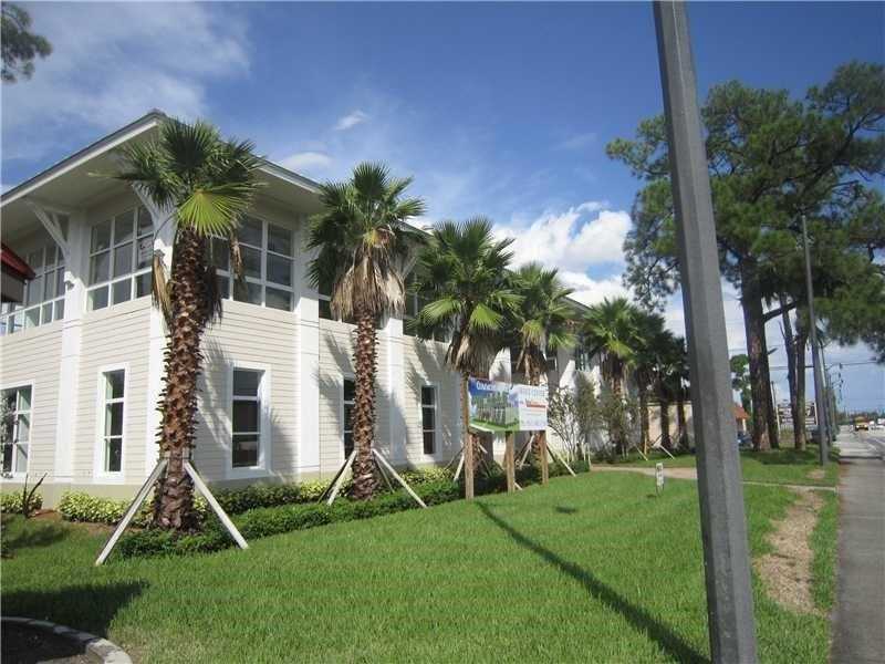 519910th Ave, Green Acres, FL 33463