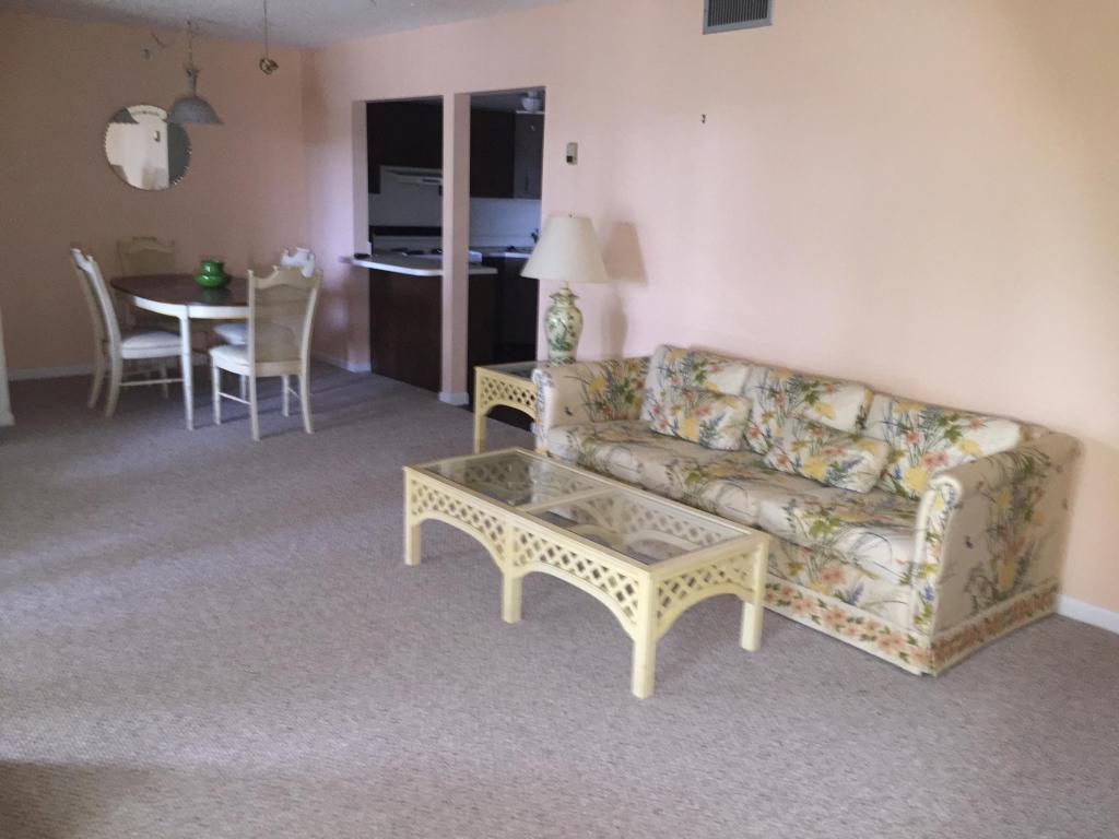 3561 Tall Pine Way, Greenacres, FL 33463
