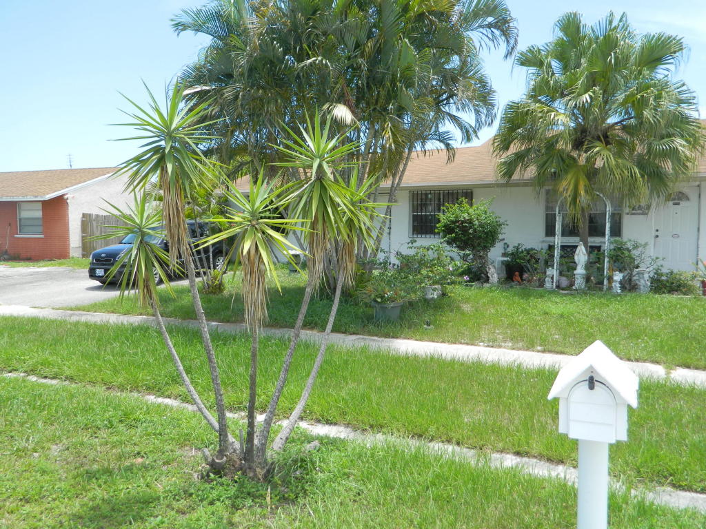 4622 Toga Way, Greenacres, FL 33463