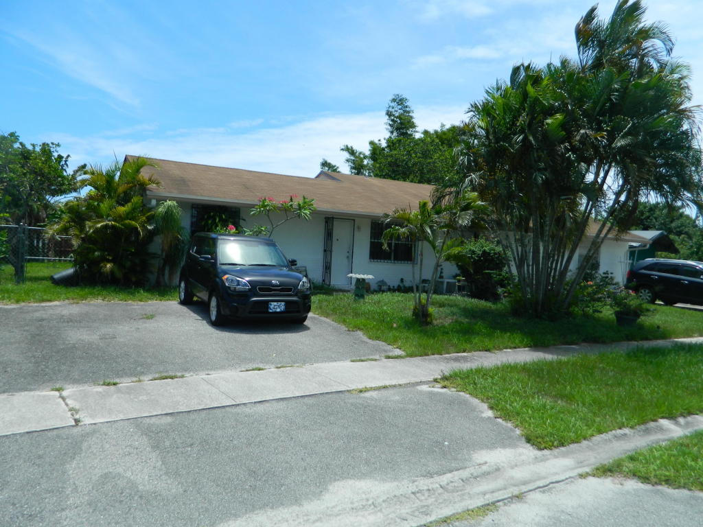 4622 Toga Way, Greenacres, FL 33463