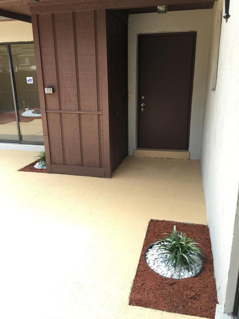 4727 Holly Lake Drive, Greenacres, FL 33463