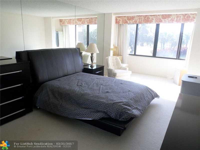4770 Fountains Dr 303, Lake Worth, FL 33467
