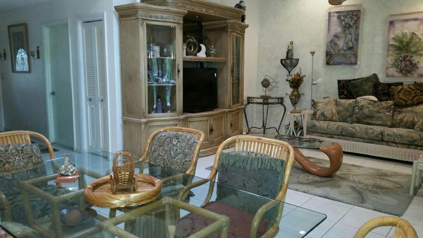 6995 Quince Lane, Lake Worth, FL 33467