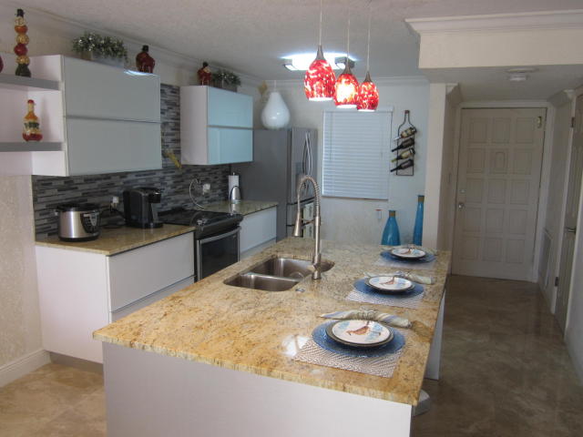 4471 Luxemburg Court Unit 104, Lake Worth, FL 33467