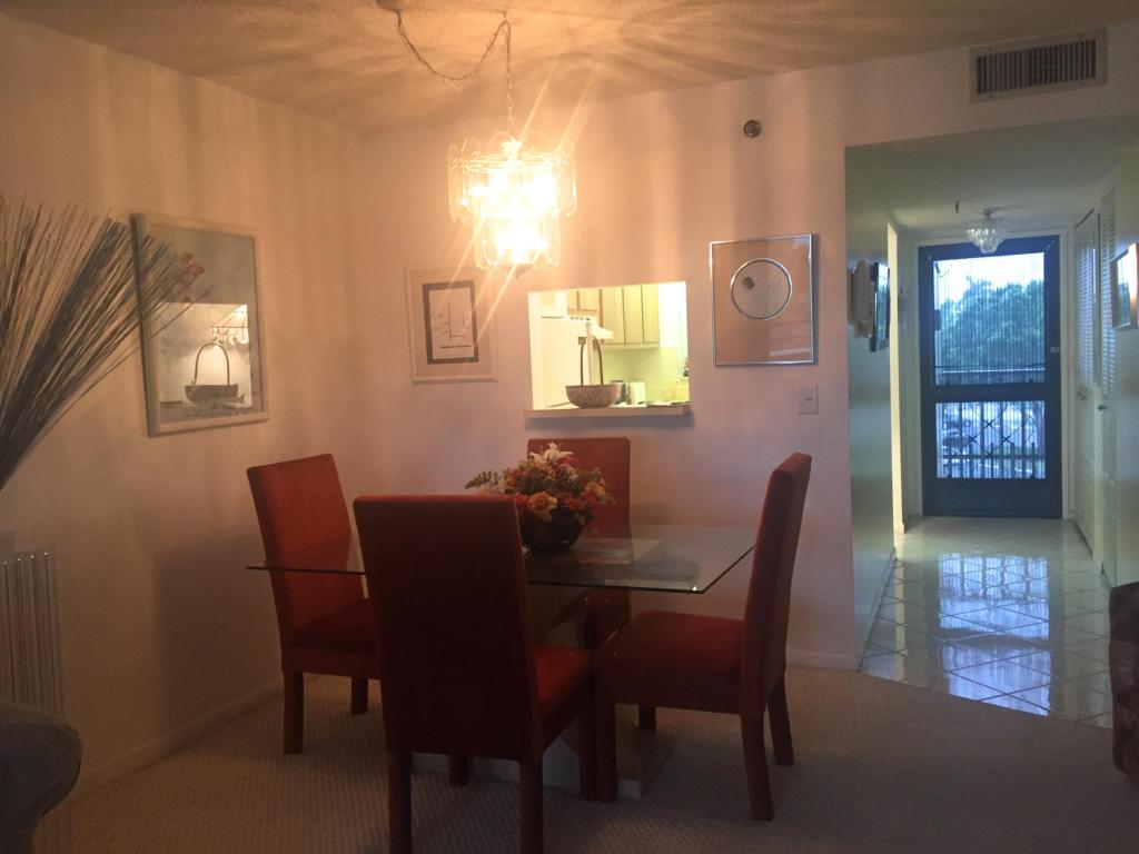 4640 Lucerne Lakes Boulevard, Lake Worth, FL 33467
