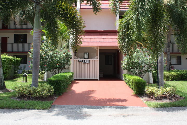 4387 Trevi Court Unit 105, Lake Worth, FL 33467