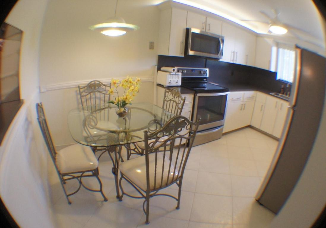7770 Tahiti Lane, Lake Worth, FL 33467