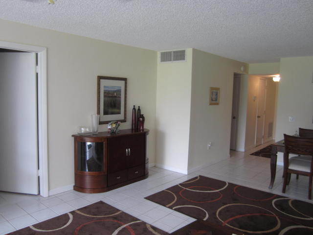 4272 D&#039;Este Court Unit 103, Lake Worth, FL 33467