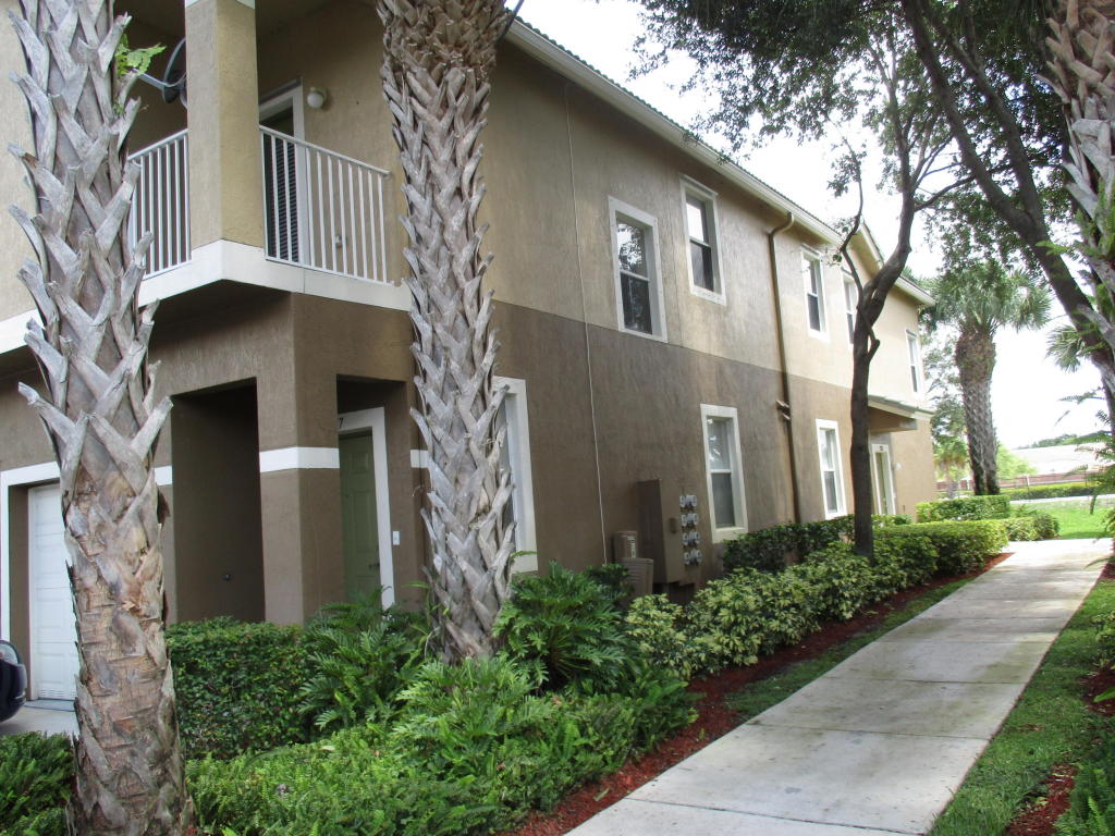 3027 Grandiflora Drive, Greenacres, FL 33467