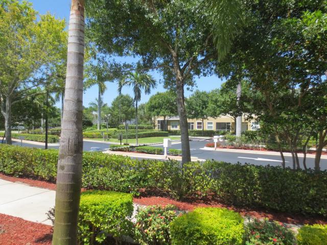 3027 Grandiflora Drive, Greenacres, FL 33467