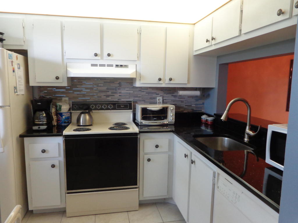 7142 Golf Colony Court, Lake Worth, FL 33467