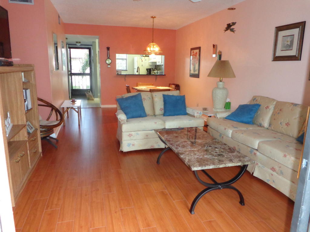 7142 Golf Colony Court, Lake Worth, FL 33467
