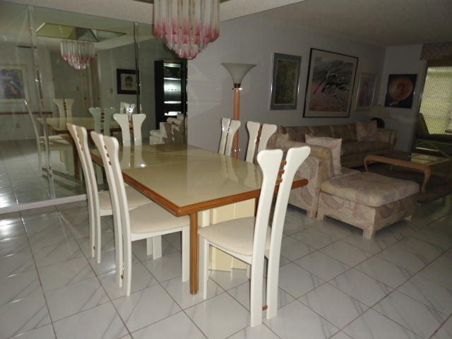 6698 10th Avenue N, Lake Worth, FL 33467