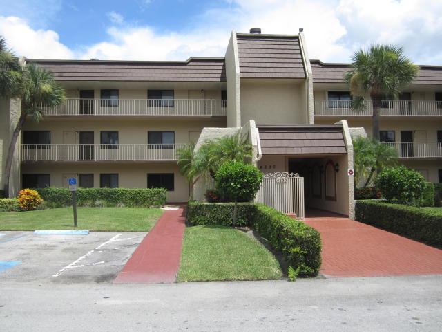 4230 Deste Court Unit 202, Lake Worth, FL 33467