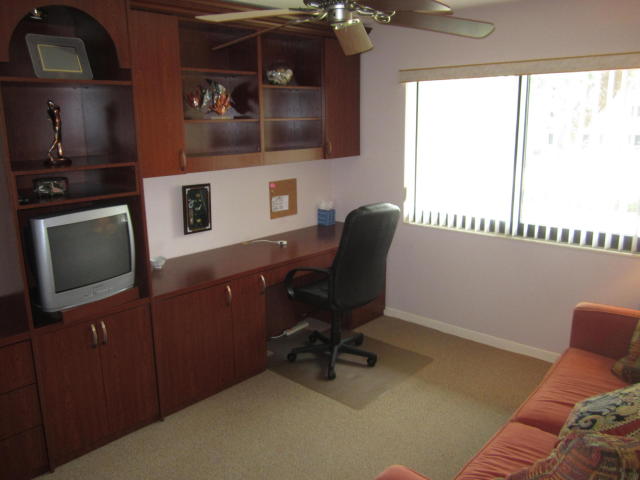 4230 Deste Court Unit 202, Lake Worth, FL 33467