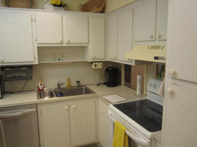 4230 Deste Court Unit 202, Lake Worth, FL 33467
