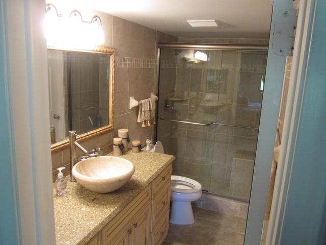 4230 Deste Court Unit 202, Lake Worth, FL 33467