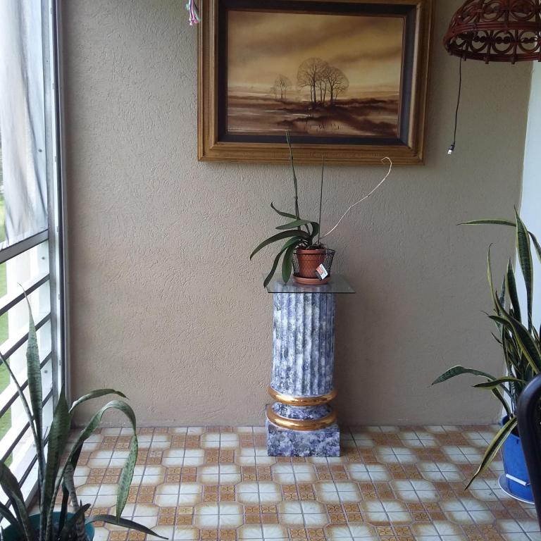 3959 Via Poinciana, Lake Worth, FL 33467