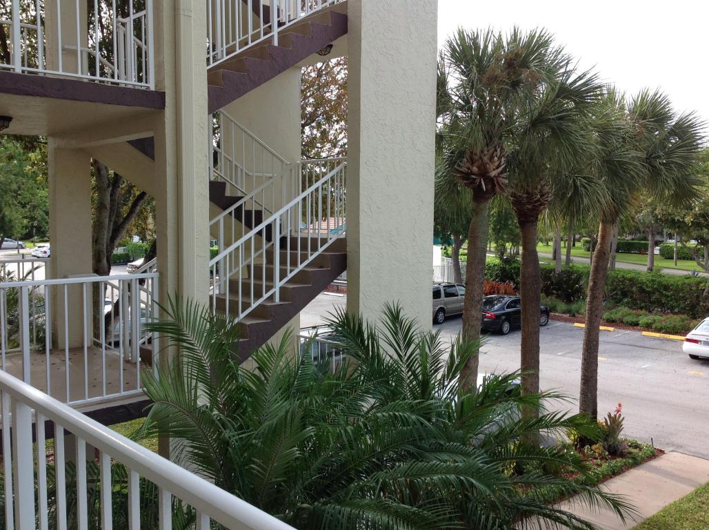 4735 Lucerne Lakes Boulevard Unit 214, Lake Worth, FL 33467