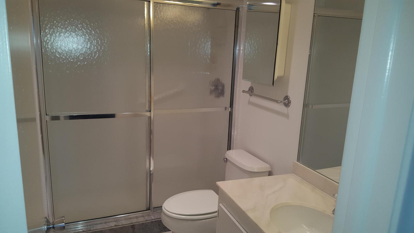 4242 Deste Court Unit 203, Lake Worth, FL 33467