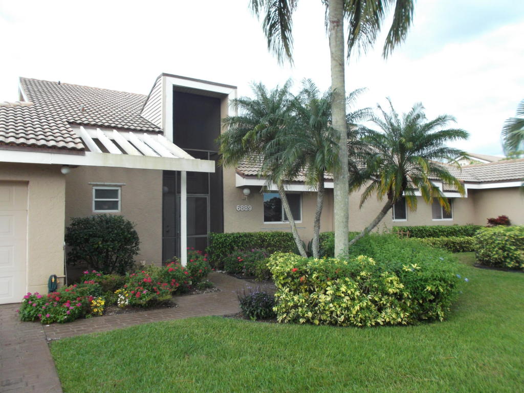 6889 Fountains Circle, Lake Worth, FL 33467