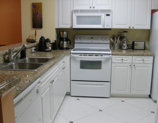 284 Village Boulevard, Tequesta, FL 33469