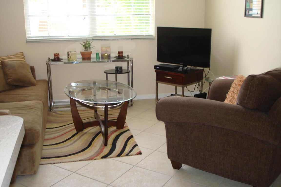 108 Lighthouse Circle, Tequesta, FL 33469