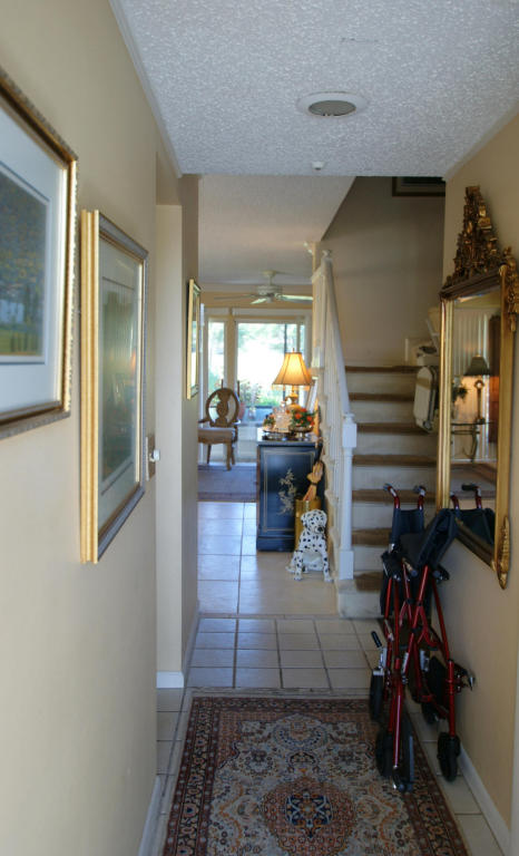 9239 SE Riverfront Terrace, Tequesta, FL 33469