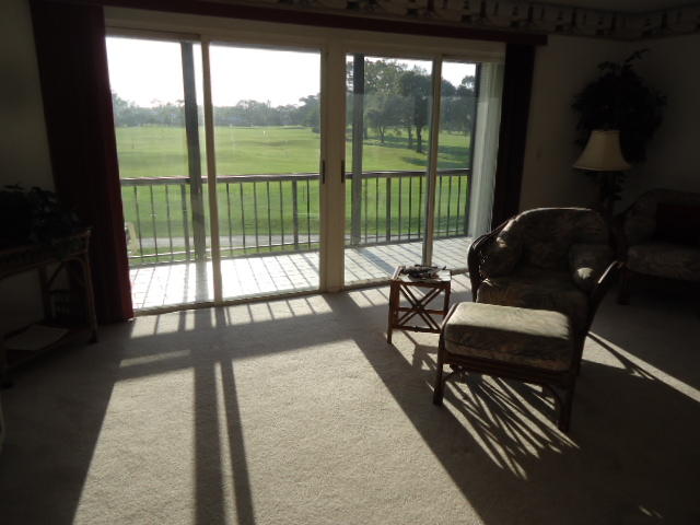 18510 SE Wood Haven Lane, Tequesta, FL 33469