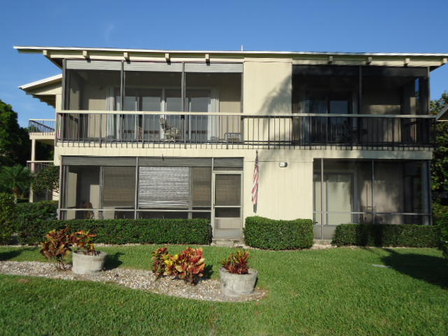 18510 SE Wood Haven Lane, Tequesta, FL 33469