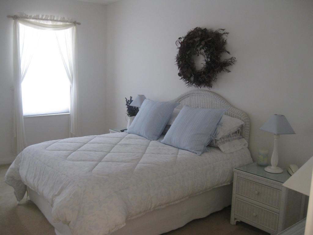 72 Laurel Oaks Circle, Tequesta, FL 33469