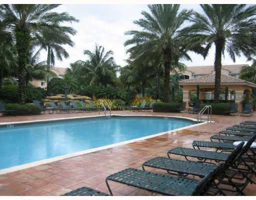 266 Village Boulevard, Tequesta, FL 33469