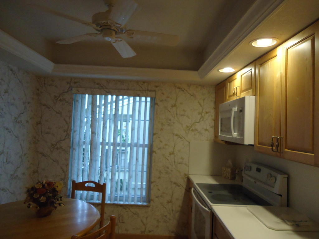 18410 SE Wood Haven Lane, Tequesta, FL 33469