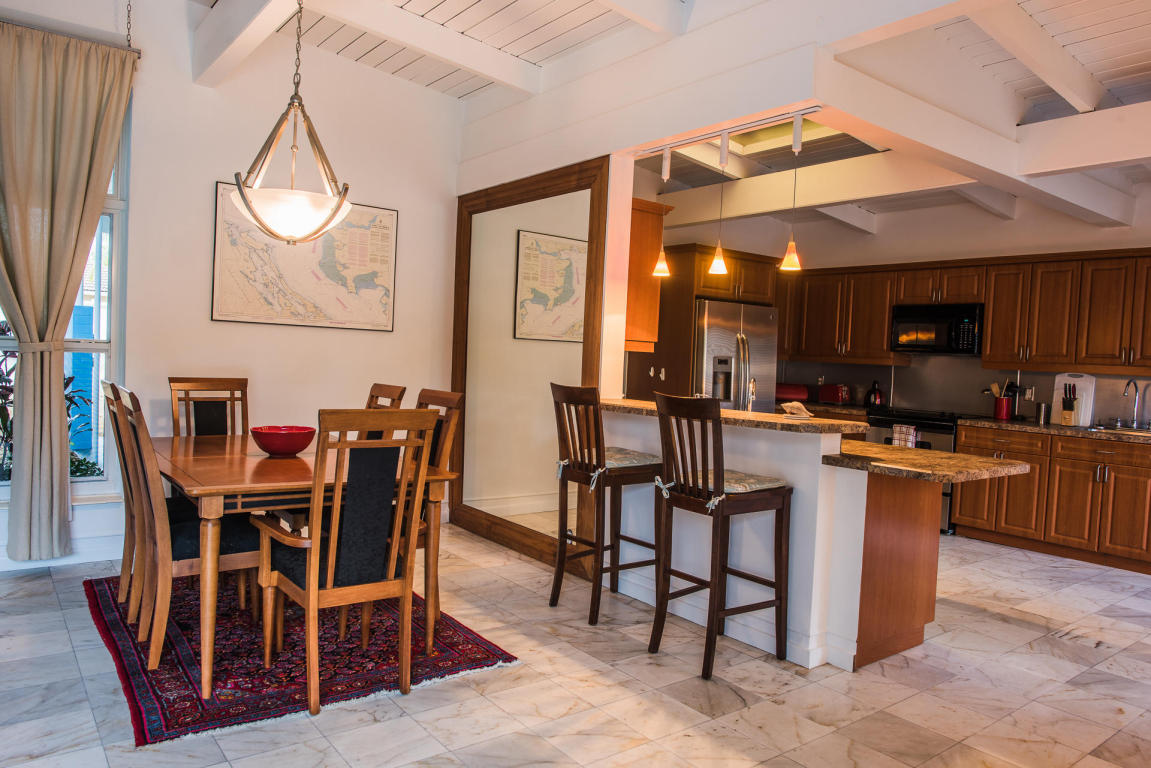 181 Beacon Lane, Jupiter Inlet Colony, FL 33469