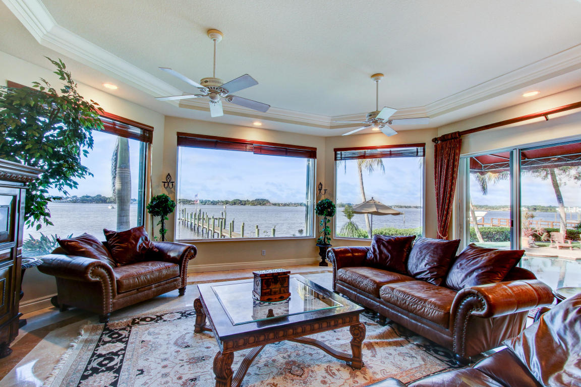 18714 Rio Vista Drive, Jupiter, FL 33469